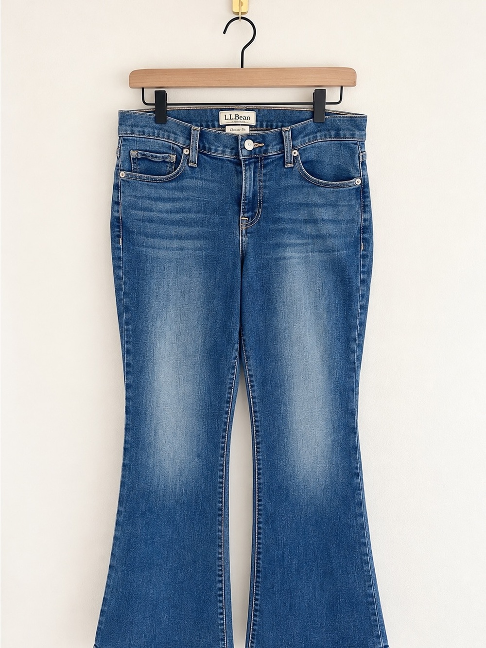 L.L.Bean Classic Fit Bootcut Jeans Medium Wash Size 14 Regular